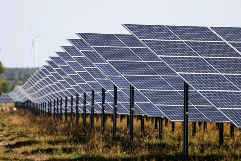 Canadian Solar Vs First Solar: The Ultimate Battle of Solar Power Giants